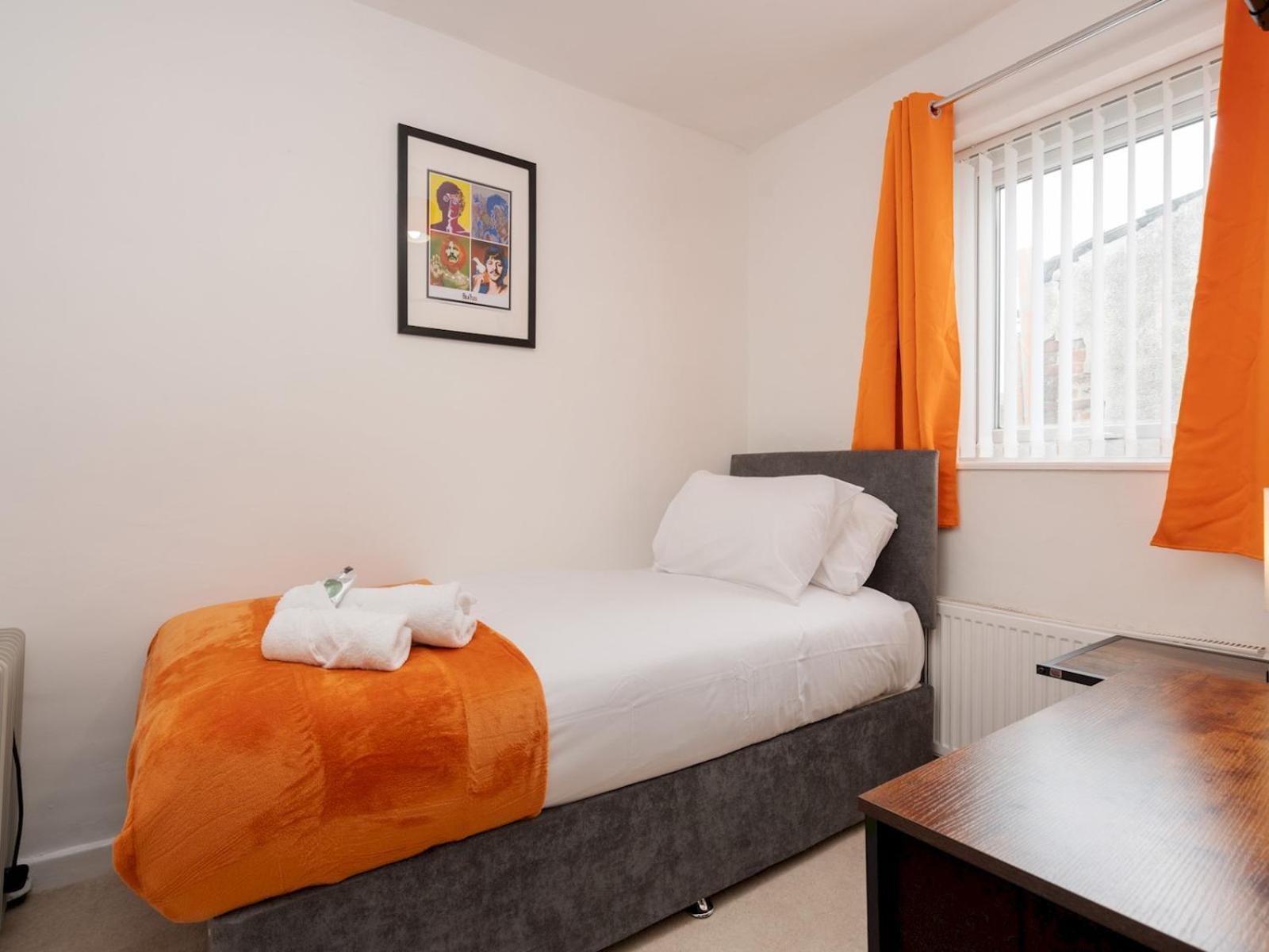 Pass The Keys Ruiskin St - Liverpool Kirkdale Terrace Sleeps 5 Parking Vila Exterior foto